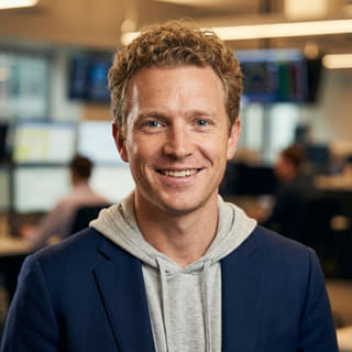 Ryan Brooks, Analist Principal de Tranzacționare la Reazem Particiune, fotografie de profil